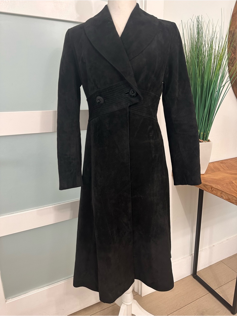 Vintage Antelope Buenos Aires Black Suede Leather Fitted Long Princess Coat EUC